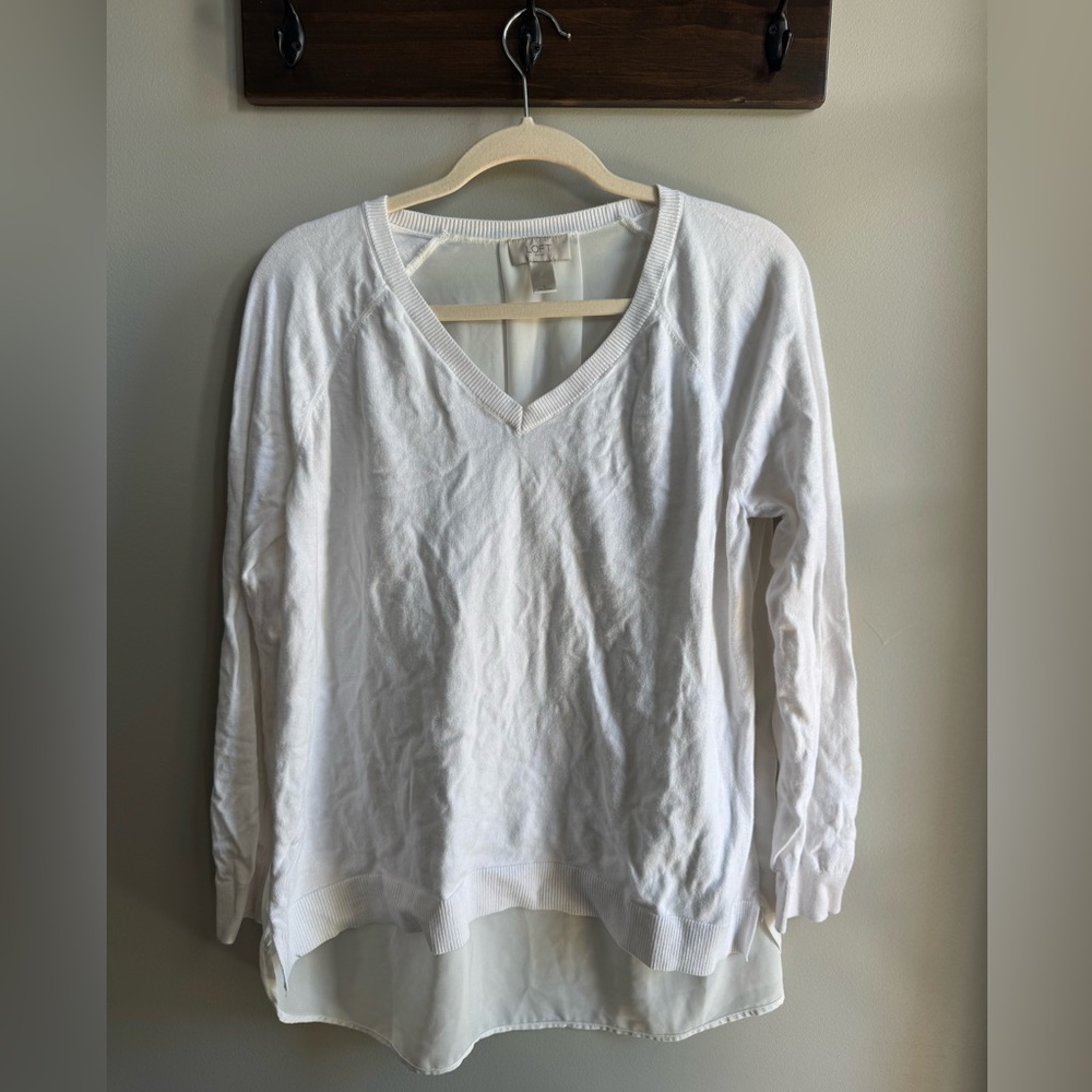 Loft Outlet Large White Mixed-Media V-Neck Long Sleeve
